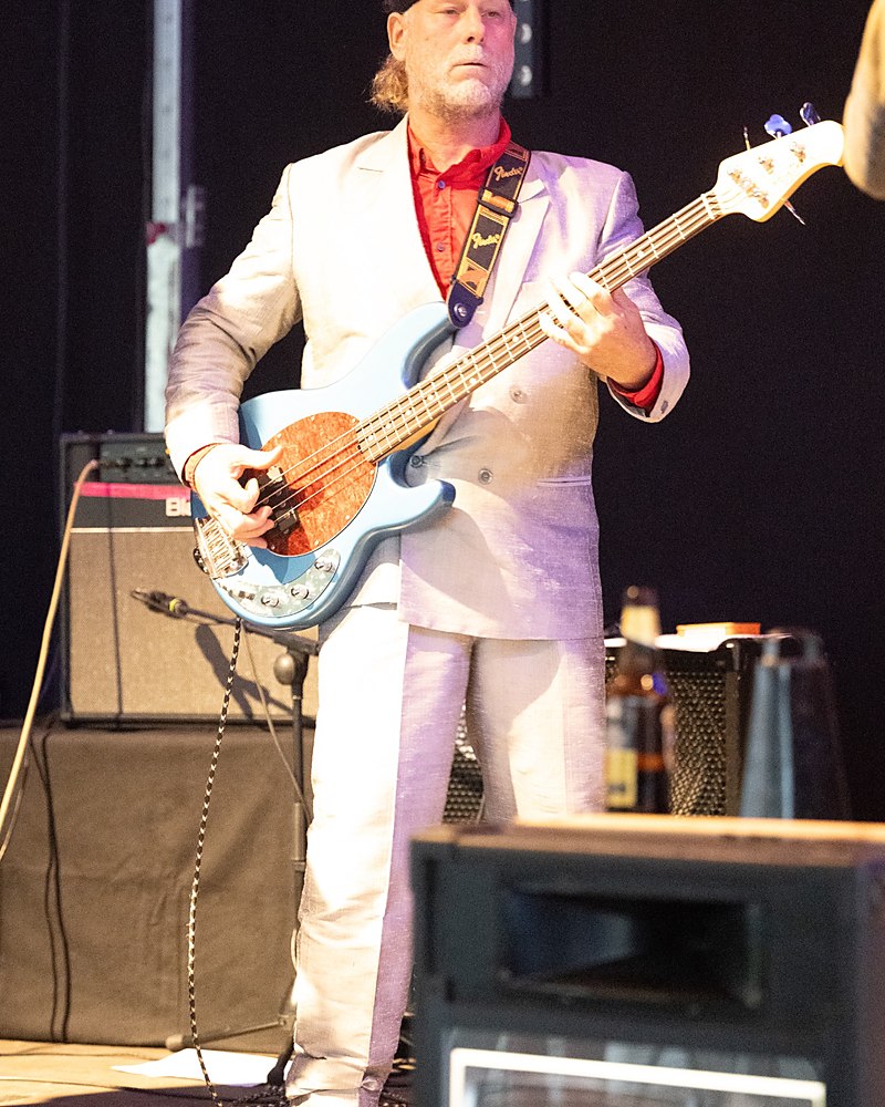 Simon Le Bon Bon Chapman, bassist van Club Le Bon